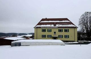 Wohnung mieten in 93492 Treffelstein, Großzügige 3-Zimmer-Wohnung im Obergeschoss mit ca. 83 m² und Garage