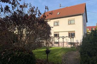 Wohnung mieten in 71522 Backnang, Helle 2-Zimmer Wohnung für Gartenliebhaber