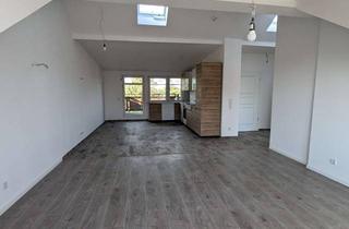 Wohnung mieten in Feldstraße, 14943 Luckenwalde, Zweizimmerwohnung im saniertem Mehrfamilienhaus Dachgeschoss