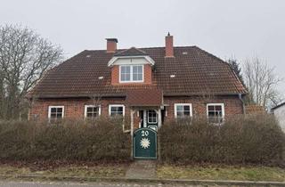 Haus kaufen in Kaminer Straße 20, 18233 Neubukow, Provisionsfrei: Charmantes Zweifamilienhaus mit großem Grundstück