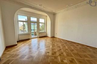 Villa kaufen in 04703 Leisnig, Herrschaftliche Fabrikantenvilla im Herzen der Stadt mit Parkett & Stuck