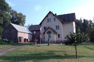 Haus kaufen in Am Saidenberg, 09618 Großhartmannsdorf, Zweifamilienhaus mit großem Grundstück!