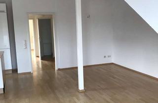 Wohnung mieten in 50997 Rondorf, Charmante 2-Zimmer Dachgeschosswohnung in Köln-Rondorf von privat