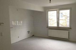 Wohnung mieten in Obernitzstr. 9/11, 45139 Südostviertel, Ostviertel: Helle 2-Zimmer-Whg. mit neuem Bad und Balkon, Gas-Etagenheizung