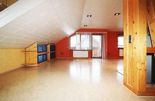 Wohnung mieten in Ulmenweg, 73568 Durlangen, Attraktive 4-Zimmer Dachgeschosswohnung in Durlangen