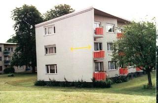 Wohnung kaufen in 12207 Lichterfelde, Ruhige Grünlage: 3-Raumwohnung mit Balkon auf Erbpachtgrund