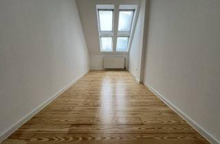 Wohnung mieten in 10551 Berlin, Helle 4-Zimmer-Wohnung mit Dachterrasse