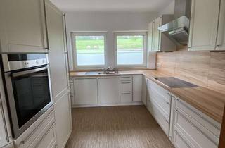 Wohnung mieten in Pfahlgrabenstrasse, 65510 Idstein, Helle 5-Zi.-Wohnung mit Kamin in ruhiger Lage von Idstein-Eschenhahn