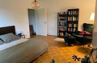 Wohnung mieten in Spiegelstraße 2a, 33602 Innenstadt, Modernisierte 4-Zimmer-Wohnung mit Balkon und EBK in Bielefeld