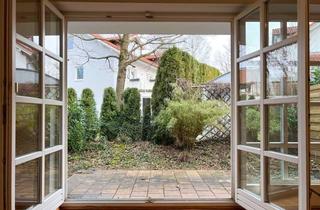Haus kaufen in 85521 Ottobrunn, RIEMERLING - Stadthaus mit sonniger Terrasse und Dachstudio