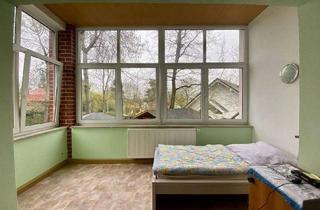 Immobilie mieten in Grüner Weg, 01109 Klotzsche, 1-Zimmerwohnung mit Küche, Dusche/WC, Waschmaschine, Trockner, Parkplatz und Garten