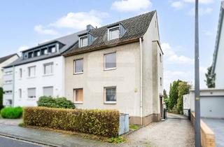 Haus kaufen in 51069 Köln, Dellbrück: Dreifamilienhaus in bester Lage!