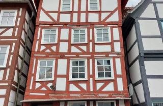 Haus kaufen in 34212 Melsungen, Melsungen - Wohnhaus mit Scheune Innenstadt Melsungen