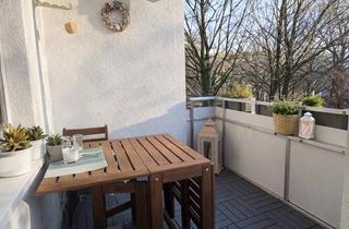 Wohnung kaufen in 42651 Solingen, Solingen - 2-Zimmer-ETW mit Balkon für Singles oder Kapitalanleger
