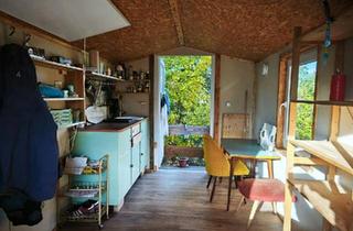 Haus kaufen in 12055 Berlin, Berlin - Liebevoll ausgebauter Bauwagen, Zirkuswagen (5,50m x 2,50m)