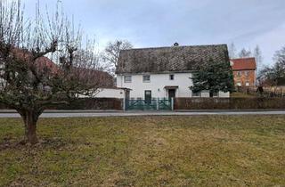 Einfamilienhaus kaufen in 02708 Löbau, Löbau - Haus mit Garage und -schönem Grundstück zu verkaufen