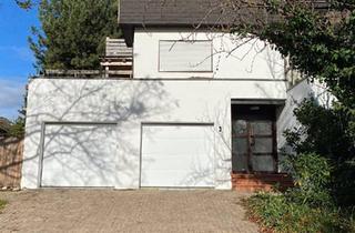 Haus kaufen in 76547 Sinzheim, Sinzheim - Großzügiges EFH mit gr. Garten und Praxiseinh. in ruhiger Lage