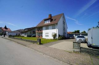 Haus kaufen in 32805 Horn-Bad Meinberg, Horn-Bad Meinberg - 3-Parteienhaus in Horn-Bad Meinberg, zwei Wohnungen vermietet, eine leerstehend