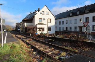 Haus kaufen in 54536 Kröv, Kröv - Reiheneckhaus Moselnähe, 6 Zi, Hof, Balkon, Sanierungsobjekt