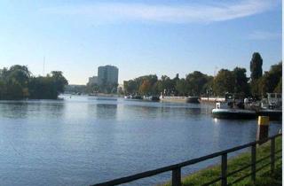 Wohnung kaufen in 13585 Berlin, Berlin - - Spandau-Nähe Altstadt Stadtwohnung mit Balkon -