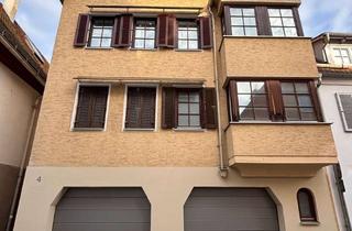 Wohnung kaufen in Hirschgasse, 89143 Blaubeuren, Wohnen über den Dächern der Altstadt. 3,5-Zi. DG-Whg. mit Garage zu verkaufen