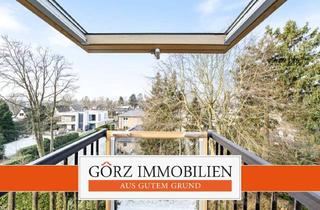 Wohnung kaufen in 25451 Quickborn, Ganz oben. Ganz besonders. 2 Zimmer Dachgeschosswohnung mit Licht, Charme & seltenem Extra