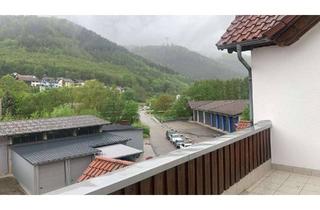 Wohnung mieten in Enzring 54/1, 75323 Bad Wildbad, Neu sanierte 2-Zimmer-Wohnung mit Balkon, neuer Einbauküche, Stellplatz & guter Anbindung
