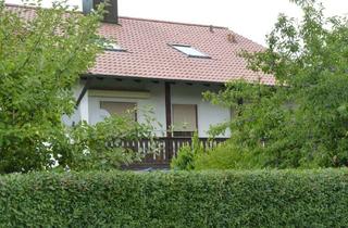 Wohnung mieten in 85659 Forstern, 3-Zimmer-Wohnung mit Wohnküche und Balkon, I. OG