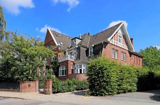 Wohnung mieten in 22609 Nienstedten, Sanierte Dachgeschosswohnung mitten in Nienstedten!