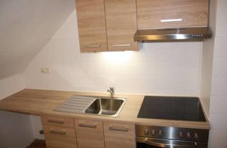 Wohnung mieten in Joachimstraße, 24534 Innenstadt, Vollständig renovierte 2-Zimmer-Wohnung mit Balkon und EBK in Neumünster