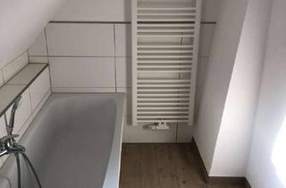 Wohnung mieten in Puschkinstraße, 06258 Schkopau, schöne DG Wohnung | Parkettboden | Handtuchheizkörper | Bad mit Fenster | ruhige Lage |