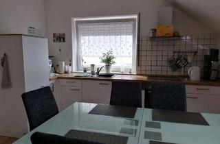 Wohnung mieten in 66292 Riegelsberg, Gepflegte Dachgeschosswohnung mit fünf Zimmern in TOP Lage Riegelsberg