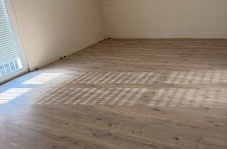 WG-Zimmer mieten in 76356 Weingarten, Zimmer in Dachgeschoss-Wohnung in Weingarten Nähe Karlsruhe