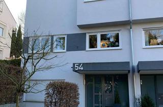 Doppelhaushälfte kaufen in 71334 Waiblingen, Familienfreundliche Doppelhaushälfte mit Split-Level, Südgarten und Garage in Waiblingen-Beinstein