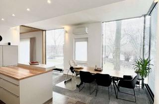 Haus kaufen in 86551 Aichach, Außergewöhnliches Architektenhaus mit Solar und viel Platz