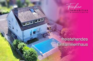 Haus kaufen in 78239 Rielasingen-Worblingen, Immobilie mit Pool im Zentrum von Rielasingen