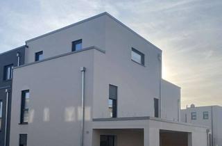 Haus kaufen in 54296 Trier, Modernes massives Stadthaus mit ELW, Carport & mehreren Terrassen/Loggia in Castelnau Mattheis Bj.23