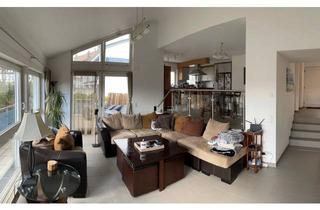 Haus mieten in Untere Burghalde 22/1, 71229 Leonberg, Gepflegte und lichtdurchflutete Doppelhaushälfte mit fünf Zimmern und EBK in bester Lage in Leonberg