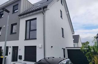 Haus mieten in 50129 Bergheim, Ansprechende 5-Zimmer-Doppelhaushälfte mit lux. Innenausstattung und EBK