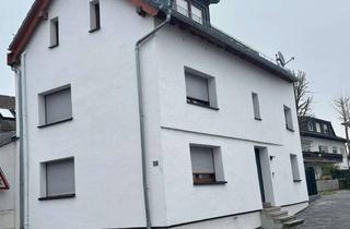 Haus mieten in Steingasse 22, 65594 Runkel, Geräumiges 4-Zimmer Haus in Dehrn bei Limburg mit Terasse und neuer Einbauküche
