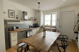 Wohnung mieten in Neuenfelder Straße 16, 21109 Wilhelmsburg, Stilvolle 2-Zimmer-Wohnung mit Balkon und Einbauküche in Hamburg-Wilhelmsburg nahr S-Bahn