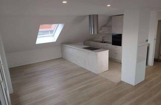 Wohnung mieten in 72108 Rottenburg, Erstbezug: Moderne 3,5-Zimmer-Dachgeschosswohnung mit großer Loggia