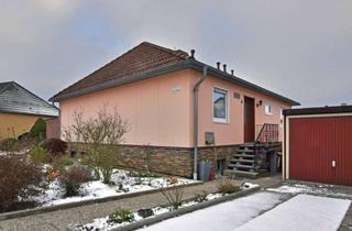 Haus kaufen in 34277 Fuldabrück, Sehr gepflegter OKAL-Bungalow in ruhiger, Wohnlage von Fuldabrück-Dennhausen