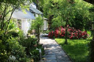 Haus kaufen in 54597 Olzheim, Rustikales Traumhaus - Holzbohlenhaus mit Stall, Halle, Weideland - unabhängig von Gas und Öl
