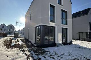 Haus mieten in 93096 Köfering, Erstbezug! Einfamilienhaus incl. EBK & PV