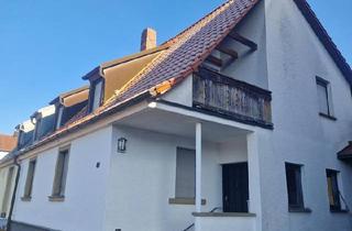 Doppelhaushälfte kaufen in 97261 Güntersleben, Güntersleben - Doppelhaushälfte mit Doppelgarage Terrasse Innenhof Nebengebäude