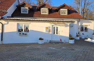 Haus kaufen in 94508 Schöllnach, Schöllnach - Haus Häuser auf großem Anwesen in SchöllnachNiederbayern