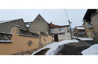 Haus kaufen in 99638 Kindelbrück, Kindelbrück - Wohnhaus mit 2 Wohnungen