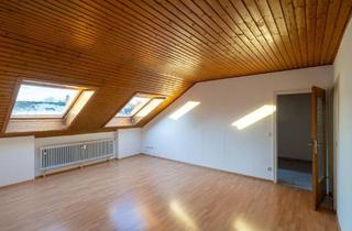 Wohnung kaufen in 78050 Villingen-Schwenningen, Villingen-Schwenningen - Renovierte 4-Zimmer DG-Wohnung in guter Wohnlage VS-Villingen