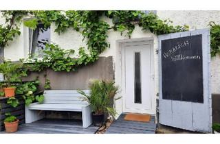 Bauernhaus kaufen in 56829 Pommern, Pommern - Ehemaliges Bauernhaus mit Garten, Nebengebäude und Gästewohnung